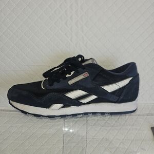 Reebok Classic Nylon Team Navy. Navy and White Sneakers